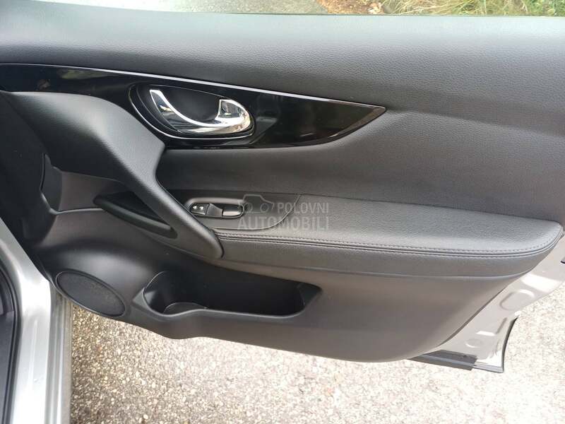 Nissan Qashqai 1.2 DIG-T TEKNA PANO