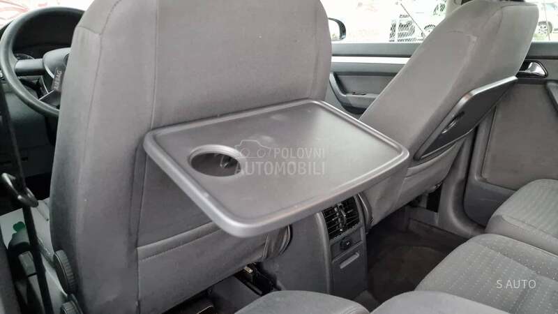 Volkswagen Touran 7-SEDISATA