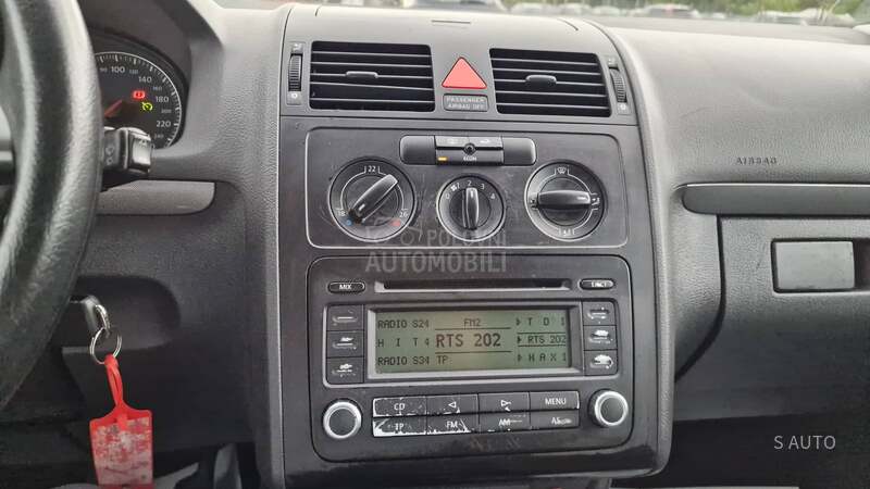 Volkswagen Touran 7-SEDISATA