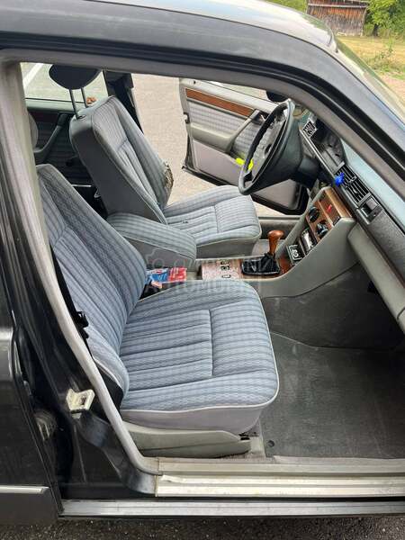 Mercedes Benz E 124 