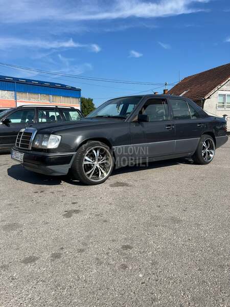 Mercedes Benz E 124 