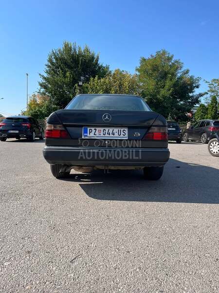 Mercedes Benz E 124 