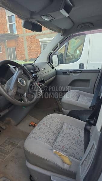 Volkswagen Transporter T5 2.5TDI