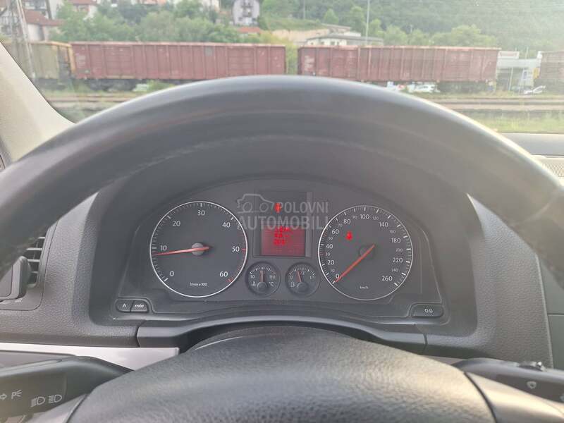 Volkswagen Golf 5 2.0 TDI
