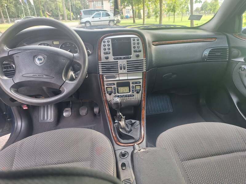 Lancia Lybra 1.9 jtd
