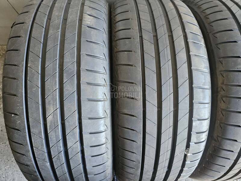 Bridgestone 235/55 R18 Letnja
