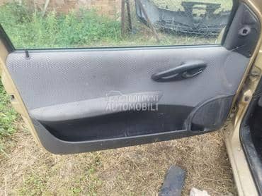 tapaciri za 3v za Fiat Punto