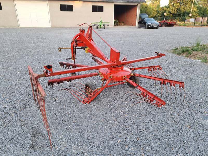 Deutz-Fahr i CLAAS