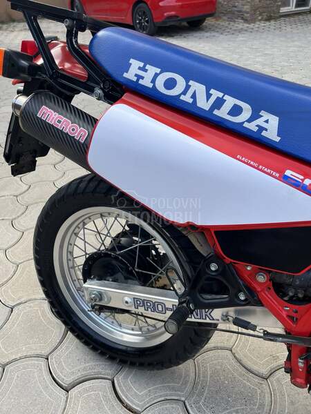 Honda XL600 OLDTIMER