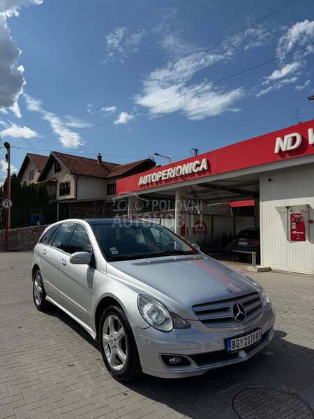 Mercedes Benz R 320 NOVO