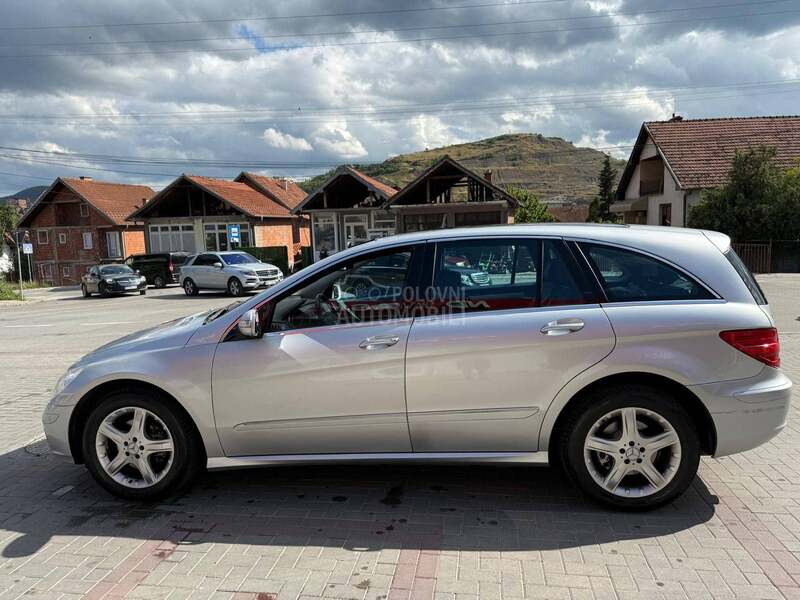 Mercedes Benz R 320 NOVO