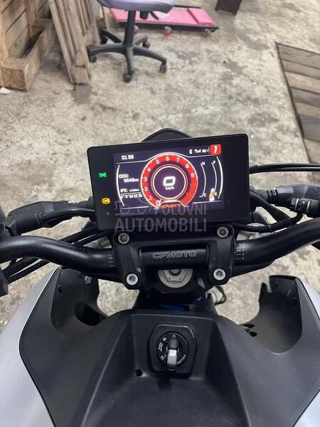 CFMOTO NK 300