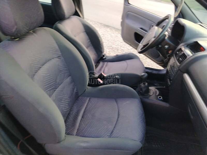 Renault Clio 1.6 16v