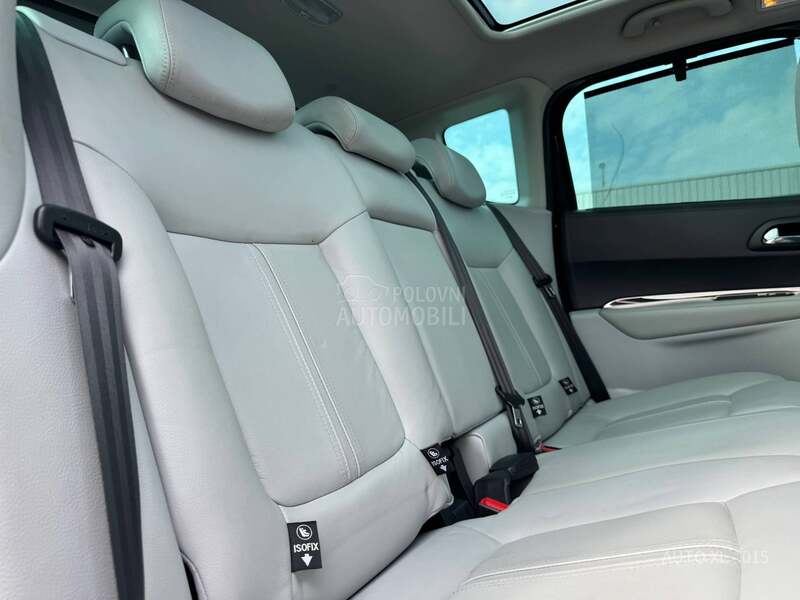 Peugeot 3008 2.0 HDI // ALLURE