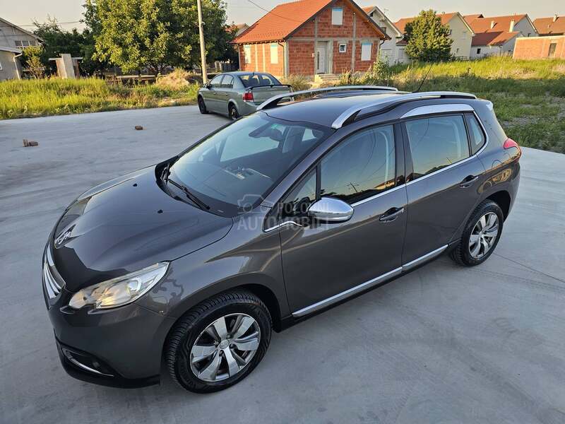 Peugeot 2008 1.6 i