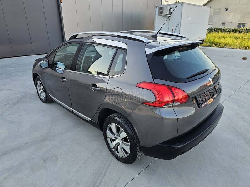 Peugeot 2008 1.6 i