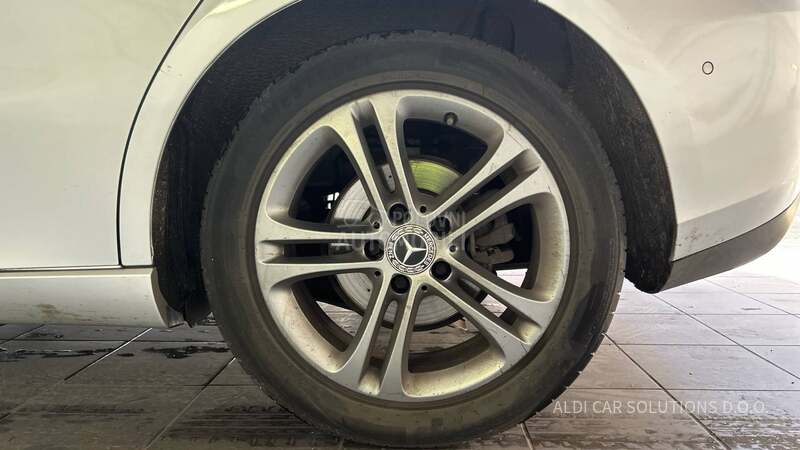 Mercedes Benz B 180 D 7G-DCT STYLE LINE