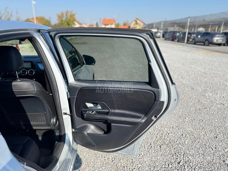 Mercedes Benz B 180 D 7G-DCT STYLE LINE
