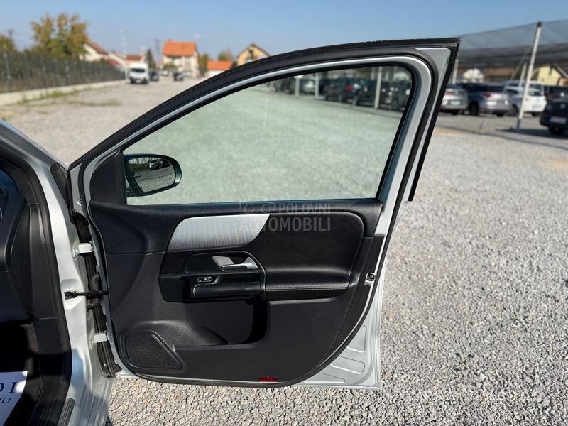 Mercedes Benz B 180 D 7G-DCT STYLE LINE