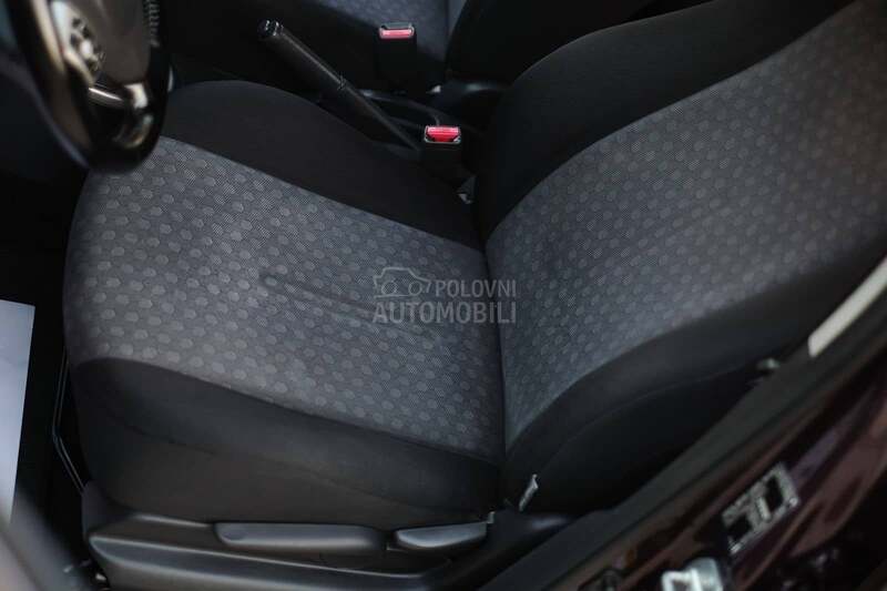 Toyota Urban Cruiser 1.4D4D 4x4 Cross