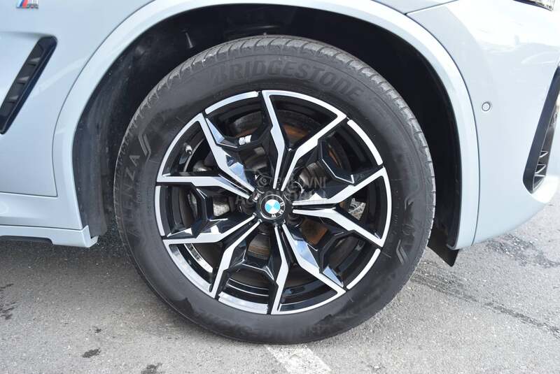 BMW X4 20d xDrive M paket