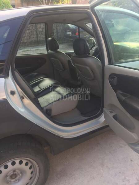 Renault Scenic 1.9