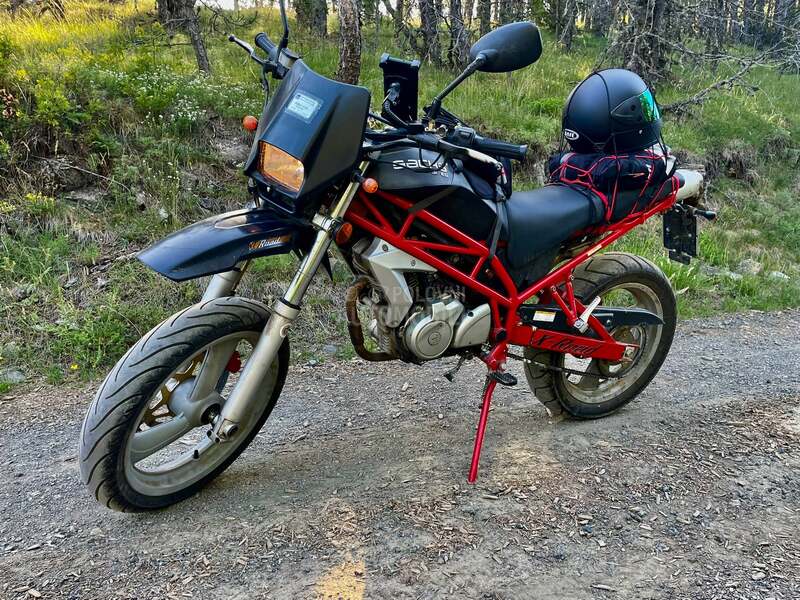 Sachs x road