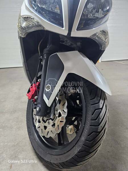 Kymco Xciting r 300