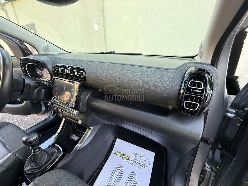 Citroen C3 Aircross 1.2 / SHINE