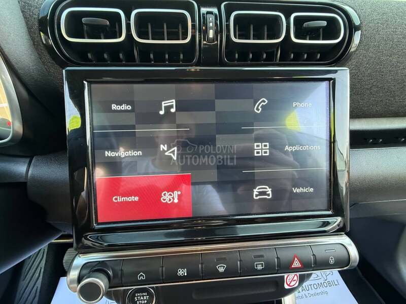 Citroen C3 Aircross 1.2 / SHINE