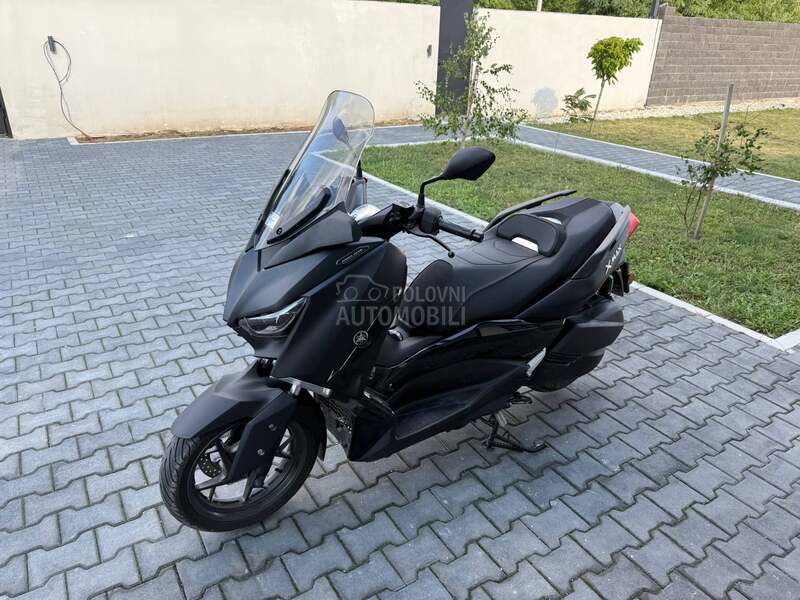 Yamaha X MAX IRON MAX 300