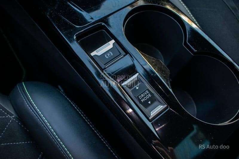 Peugeot 2008 GT LINE PANO