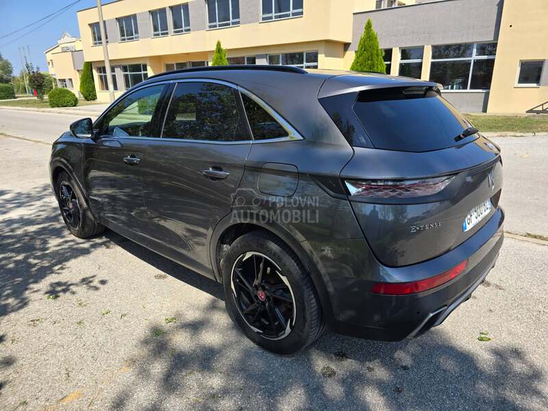 DS 7 1.6 E tense 225