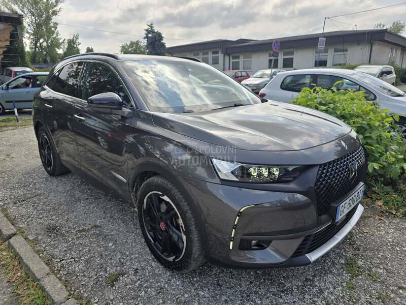 DS 7 1.6 E tense