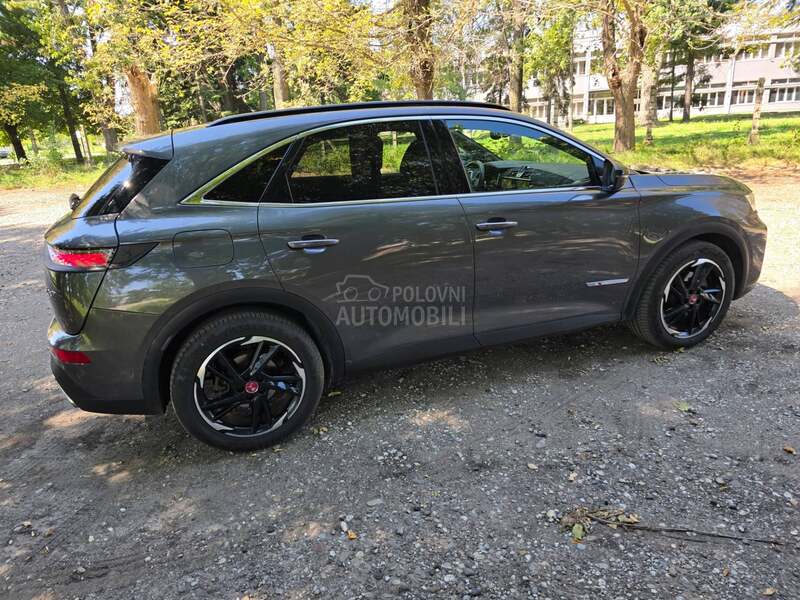 DS 7 1.6 E tense