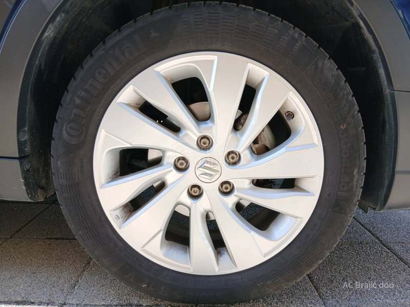 Suzuki SX4 S-Cross 1.4 Hybrid
