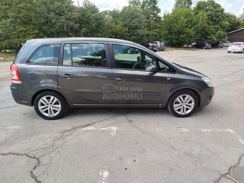 Opel Zafira 