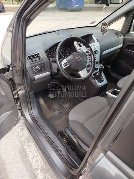 Opel Zafira 