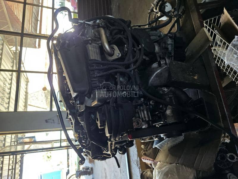 motor mercedes om651
