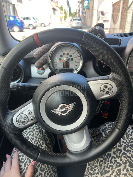 MINI One 