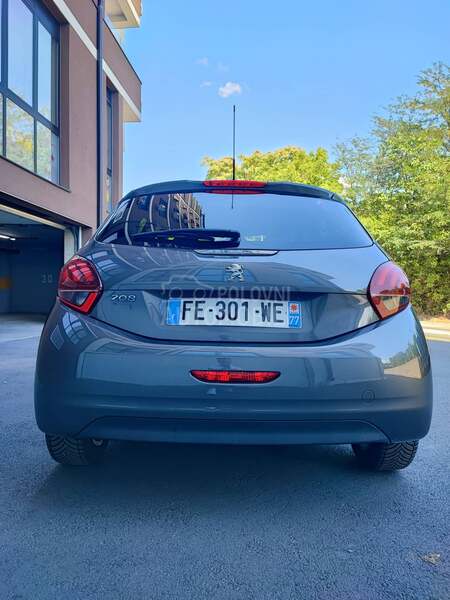 Peugeot 208 1.2 VTi Style