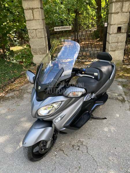 Suzuki Burgman 650