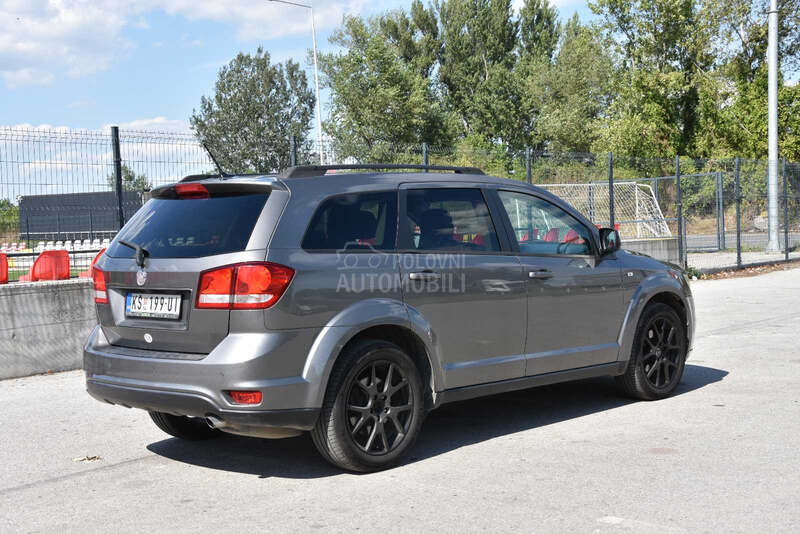 Fiat Freemont 