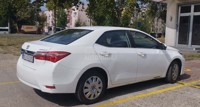 Toyota Corolla 