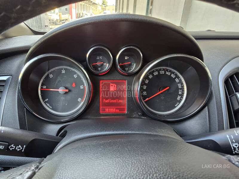 Opel Astra J resty 1.7 CDTI 6b
