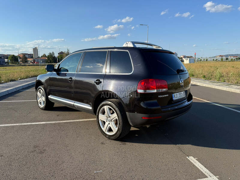 Volkswagen Touareg 