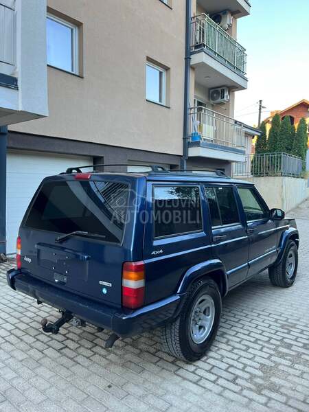 Jeep Cherokee 4.0