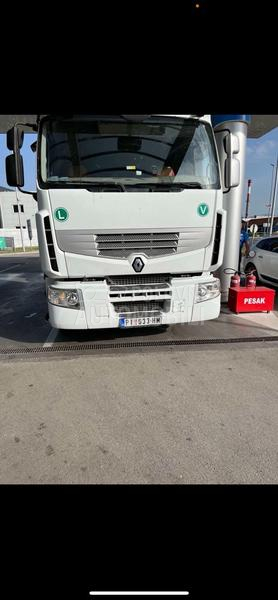 Renault Premium 450