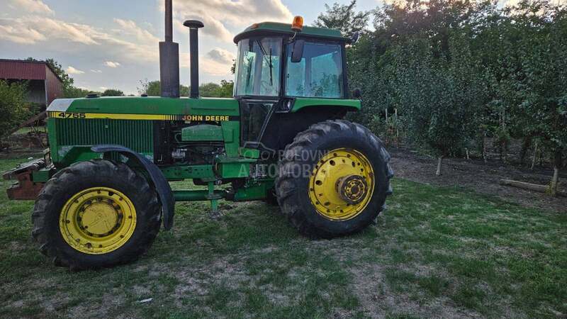 John Deere 4755
