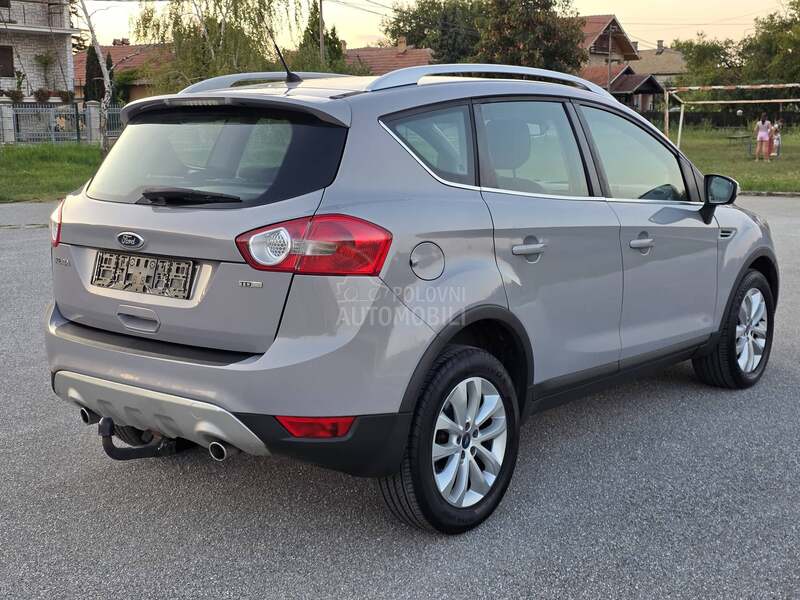 Ford Kuga 4x4 titanium n0v